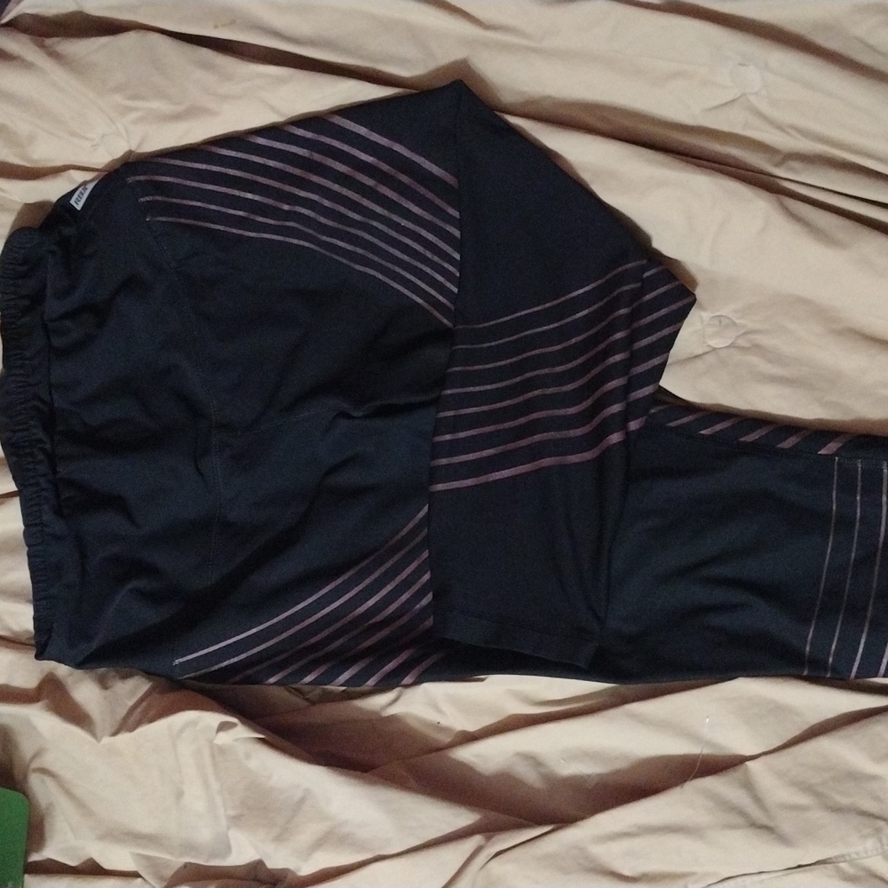RBX black and brown 3/4 length leggings size Medium